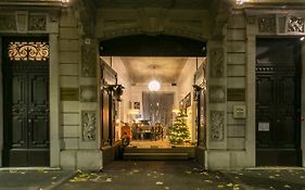 The Leoncino Hotel